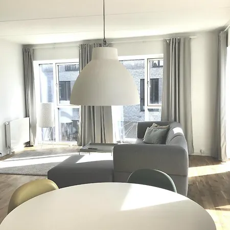 Lägenhet Fantastic 3-bed W Balcony In Orestad